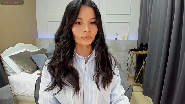 Snapshot of ErikaSoft chatting on 02-11-25, 05:37 ErikaSoft online show from 02-11-25, 05:37