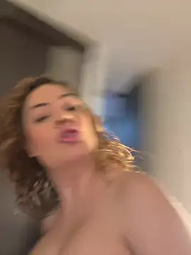 Rachell More online show from 04-19-26, 02:55