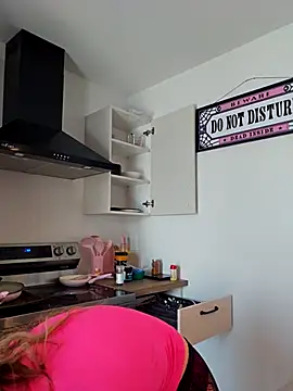 Snapshot of LilyOrion chatting on 02-09-26, 08:02 LilyOrion online show from 02-09-26, 08:02