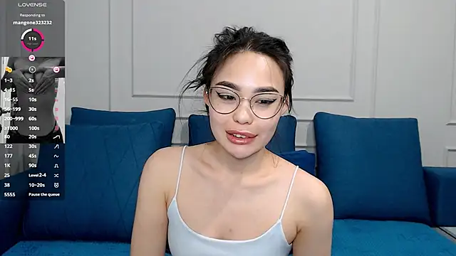 Snapshot of kwana_colada chatting on 02-26-25, 03:41 kwana colada online show from 02-26-25, 03:41