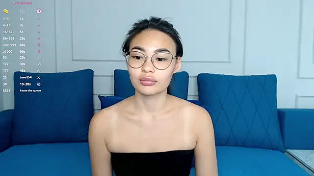 Snapshot of kwana_colada chatting on 10-05-25, 09:51 kwana colada online show from 10-05-25, 09:51