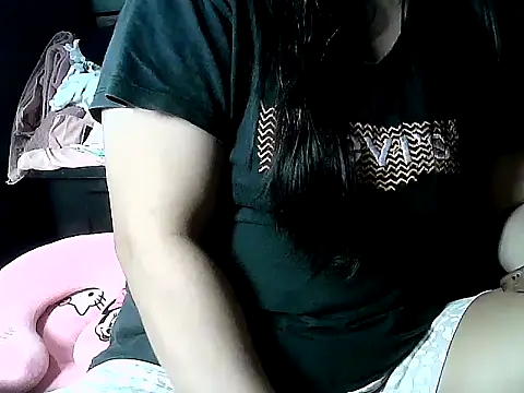 Snapshot of XbighotbootyX chatting on 10-01-25, 10:38 XbighotbootyX online show from 10-01-25, 10:38