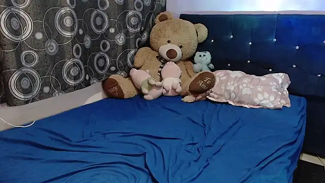 ANGELIQUE KLANE online show from 02-11-26, 05:01