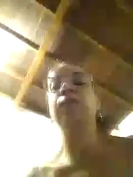 Snapshot of mari657 chatting on 02-24-25, 04:05 mari657 online show from 02-24-25, 04:05