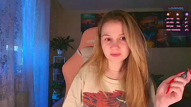 Snapshot of GoodWitch_ chatting on 11-05-25, 10:04 GoodWitch online show from 11-05-25, 10:04