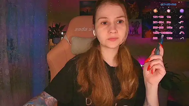 Snapshot of GoodWitch_ chatting on 11-16-25, 07:47 GoodWitch online show from 11-16-25, 07:47