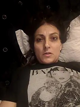 Snapshot of LisaCroft chatting on 03-10-25, 08:56 LisaCroft online show from 03-10-25, 08:56