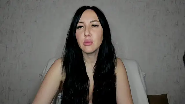 Snapshot of MissGulia chatting on 11-08-25, 02:01 MissGulia online show from 11-08-25, 02:01