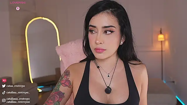 Snapshot of CATALINA_RESTREPO chatting on 11-18-25, 02:39 CATALINA RESTREPO online show from 11-18-25, 02:39