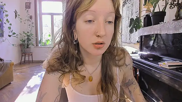 Miranda2 0 online show from 11-19-25, 07:41