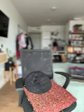 Snapshot of samisamsx chatting on 10-17-25, 04:20 samisamsx online show from 10-17-25, 04:20