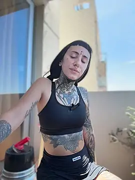 Snapshot of samisamsx chatting on 12-17-25, 05:41 samisamsx online show from 12-17-25, 05:41