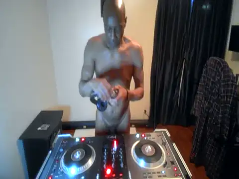 longdick4you8686 online show from 12-25-24, 10:16