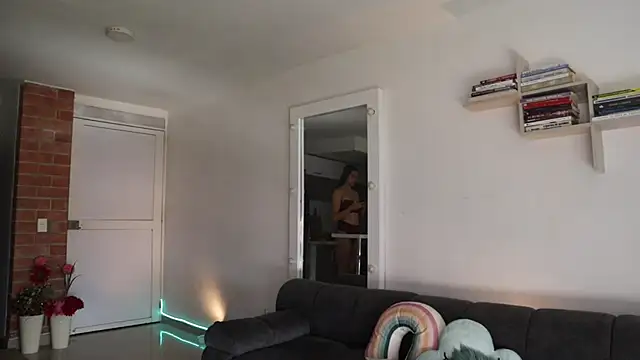  Vahos  online show from 03-06-26, 05:31