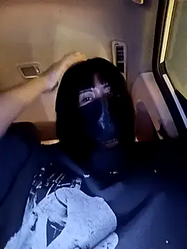 Snapshot of Latin_summer chatting on 12-18-24, 01:37 Latin summer online show from 12-18-24, 01:37