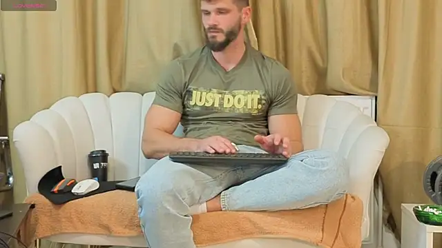 MauroTwin online show from 10-25-25, 05:08