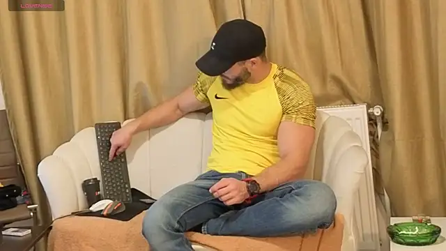 MauroTwin online show from 10-29-25, 05:14