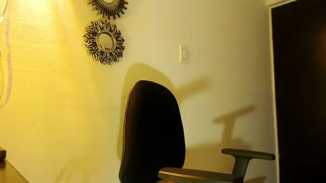 dalilasquirt1 online show from 07-11-26, 01:03