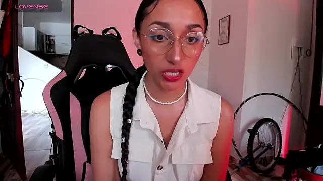 Snapshot of adrena_10 chatting on 05-04-26, 02:24 adrena 10 online show from 05-04-26, 02:24