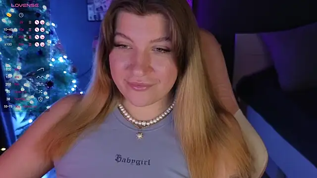 Snapshot of Fairy__Sofia chatting on 12-23-24, 08:22 Fairy Sofia online show from 12-23-24, 08:22