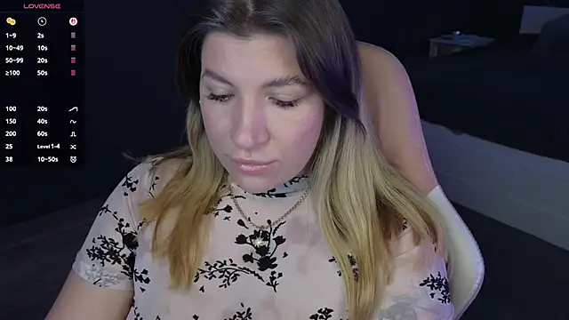 Snapshot of Fairy__Sofia chatting on 02-21-25, 08:40 Fairy Sofia online show from 02-21-25, 08:40