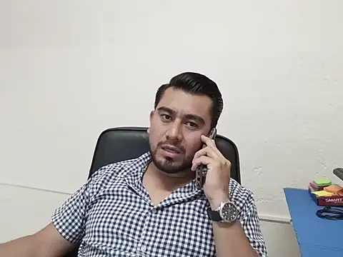Snapshot of youmanhorny chatting on 07-10-26, 06:21 youmanhorny online show from 07-10-26, 06:21