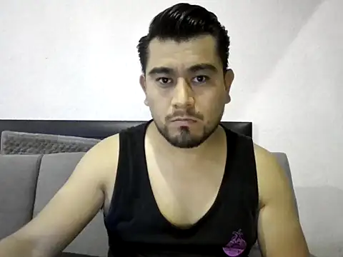 Snapshot of youmanhorny chatting on 07-16-26, 03:01 youmanhorny online show from 07-16-26, 03:01