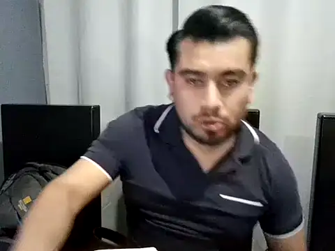 Snapshot of youmanhorny chatting on 07-21-26, 02:58 youmanhorny online show from 07-21-26, 02:58