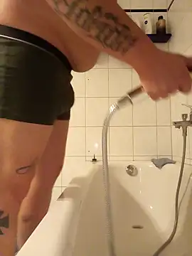 Snapshot of NiceHunter89 chatting on 02-01-25, 09:19 NiceHunter89 online show from 02-01-25, 09:19