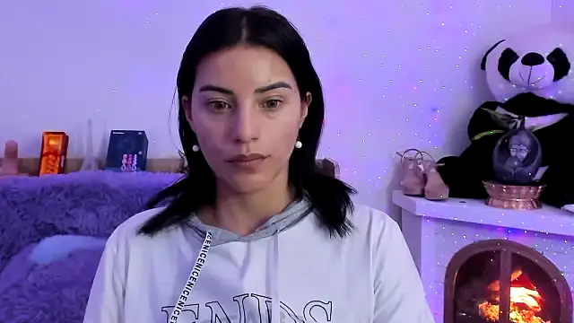 Snapshot of Arenne_rouse chatting on 01-29-25, 03:22 Arenne rouse online show from 01-29-25, 03:22