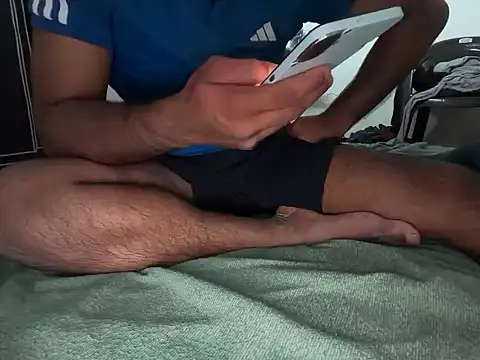 rohithunni123 online show from 02-13-26, 12:01