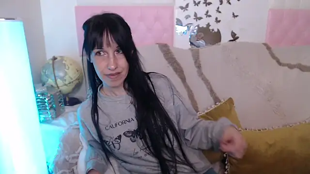 -carla- online show from 05-04-26, 03:08
