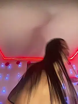 Snapshot of Emma_Brown_12 chatting on 02-15-25, 09:26 Emma Brown 12 online show from 02-15-25, 09:26