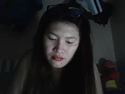 Snapshot of leamorena chatting on 11-24-25, 03:12 leamorena online show from 11-24-25, 03:12