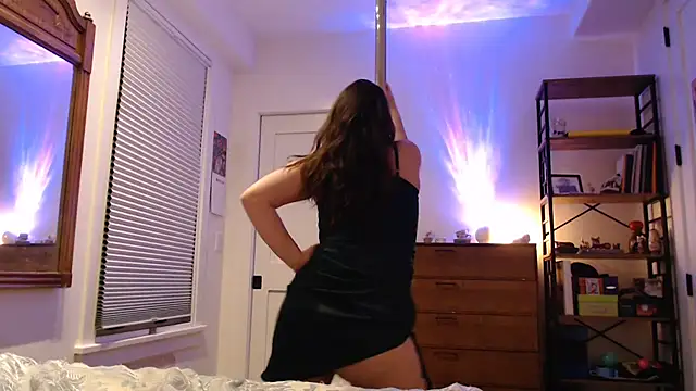 Snapshot of ananattania chatting on 11-24-25, 05:51 ananattania online show from 11-24-25, 05:51