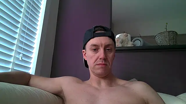 ploki2180 online show from 03-02-25, 03:27