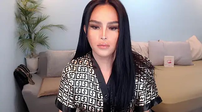 Snapshot of PrettyWomanxxx chatting on 02-15-25, 10:31 PrettyWomanxxx online show from 02-15-25, 10:31