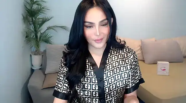 Snapshot of PrettyWomanxxx chatting on 02-21-25, 07:43 PrettyWomanxxx online show from 02-21-25, 07:43