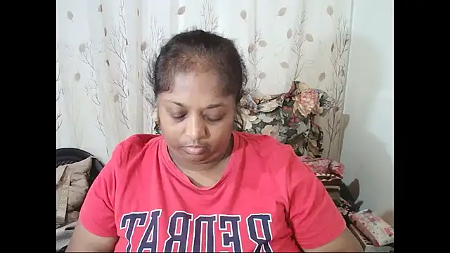 Snapshot of Indiantasha chatting on 04-23-26, 04:09 Indiantasha online show from 04-23-26, 04:09