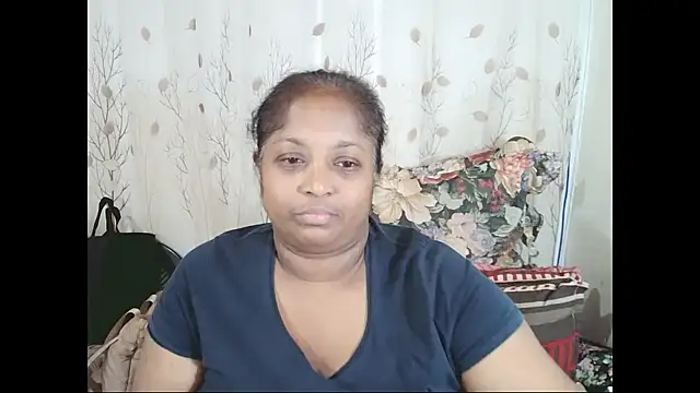 Snapshot of Indiantasha chatting on 04-24-26, 04:09 Indiantasha online show from 04-24-26, 04:09