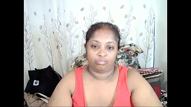 Snapshot of Indiantasha chatting on 04-26-26, 03:42 Indiantasha online show from 04-26-26, 03:42