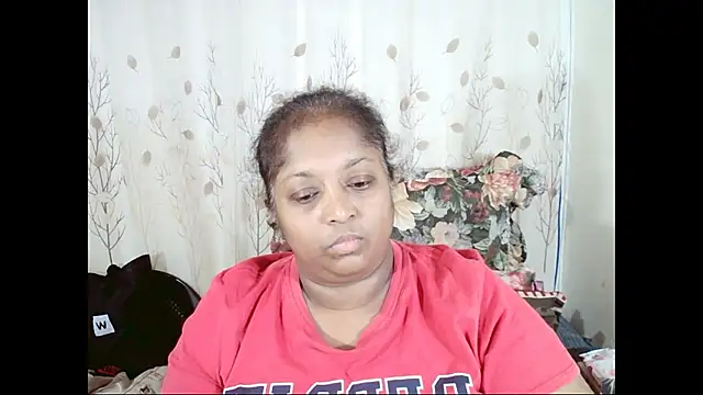 Snapshot of Indiantasha chatting on 04-27-26, 03:54 Indiantasha online show from 04-27-26, 03:54