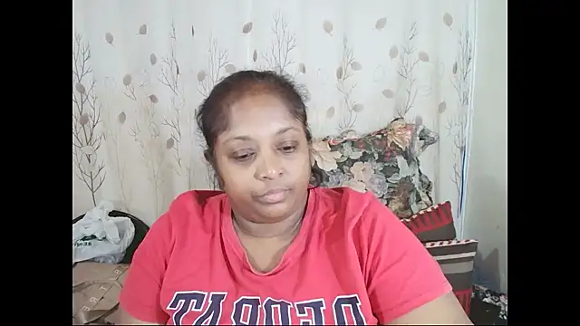 Snapshot of Indiantasha chatting on 05-07-26, 03:50 Indiantasha online show from 05-07-26, 03:50