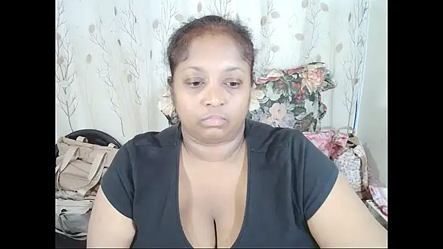 Snapshot of Indiantasha chatting on 05-11-26, 04:04 Indiantasha online show from 05-11-26, 04:04