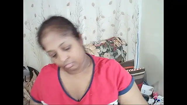 Snapshot of Indiantasha chatting on 05-12-26, 04:37 Indiantasha online show from 05-12-26, 04:37