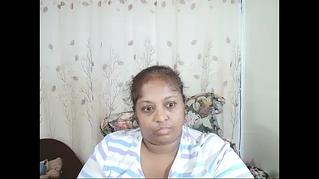 Snapshot of Indiantasha chatting on 05-21-26, 04:03 Indiantasha online show from 05-21-26, 04:03