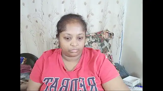 Snapshot of Indiantasha chatting on 06-04-26, 04:13 Indiantasha online show from 06-04-26, 04:13