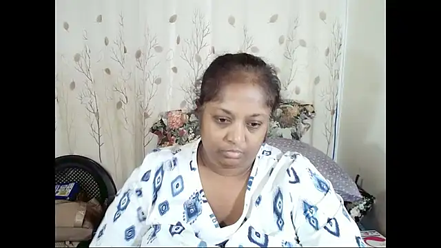 Snapshot of Indiantasha chatting on 06-09-26, 04:40 Indiantasha online show from 06-09-26, 04:40