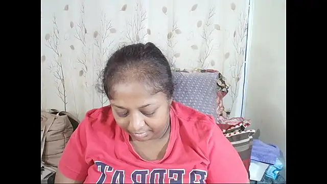 Snapshot of Indiantasha chatting on 06-29-26, 04:18 Indiantasha online show from 06-29-26, 04:18