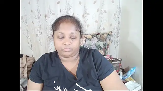 Snapshot of Indiantasha chatting on 07-07-26, 04:55 Indiantasha online show from 07-07-26, 04:55